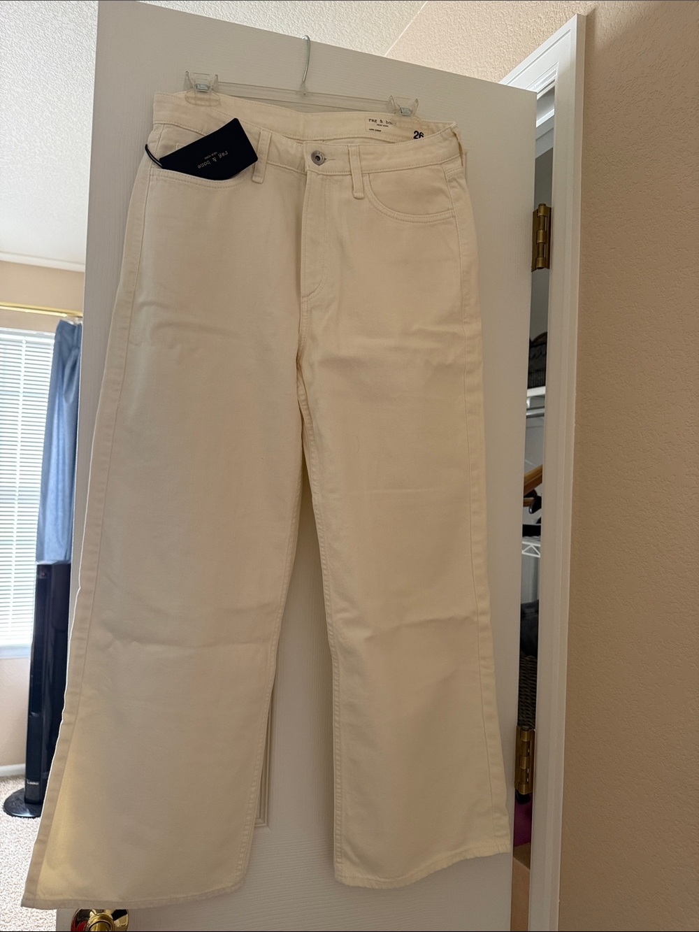 Women’s Cream Wide-Leg Jeans